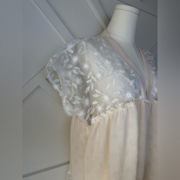 NWT Pol Bohemian Retro Lace Sheer Panel Embroidered Short Sleeve Dress White Med - Picture 3 of 12